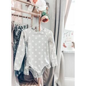 Quincy Mae Blooming Floral Flutter Rash Guard Swimsuit 4/5